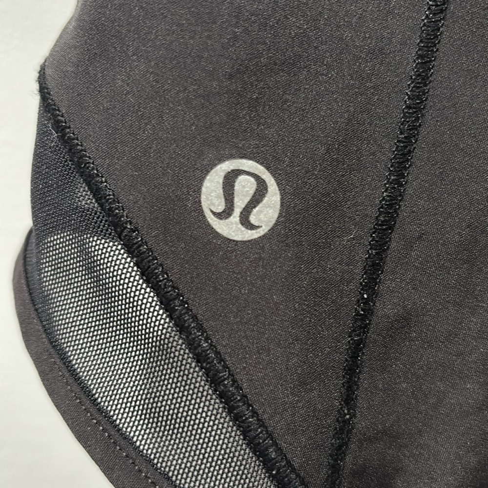 Lululemon Hotty Hot Lined Shorts 2.5" Size 8 Reg Style: W7AGUR - Picture 8 of 12